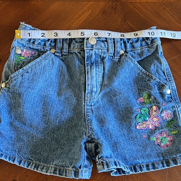 Circo Girls S 6/6X Blue Denim Jeans Shorts with Sequin and Embroidery - Picture 8 of 9